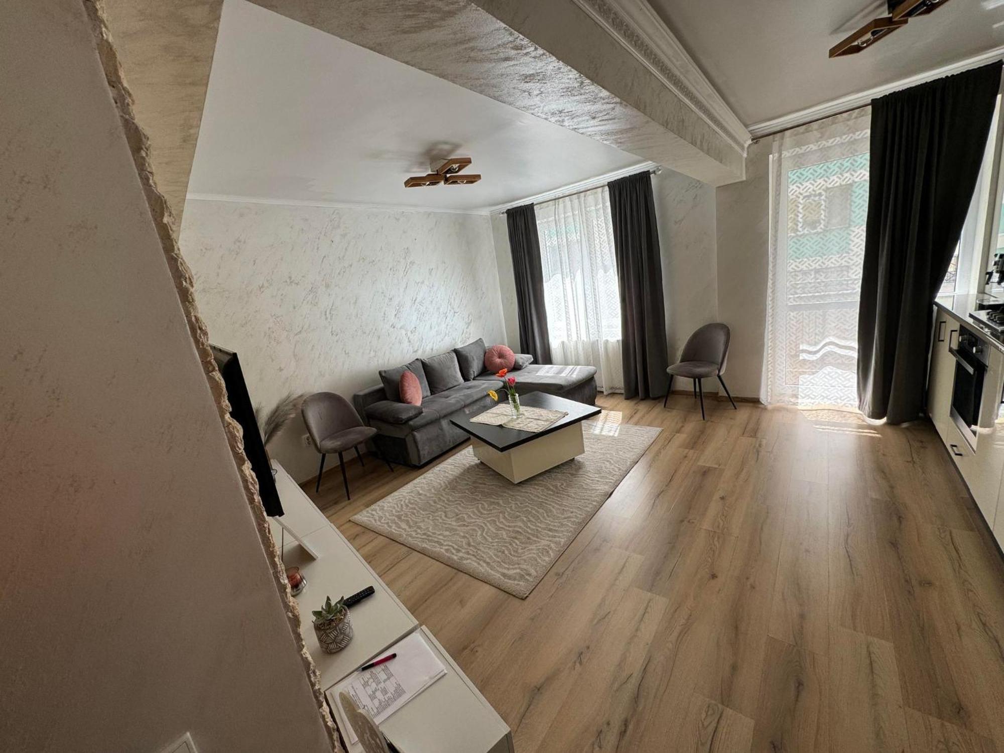 Pretty Luxury Apartament'S คลูจ-นาโปกา ภายนอก รูปภาพ