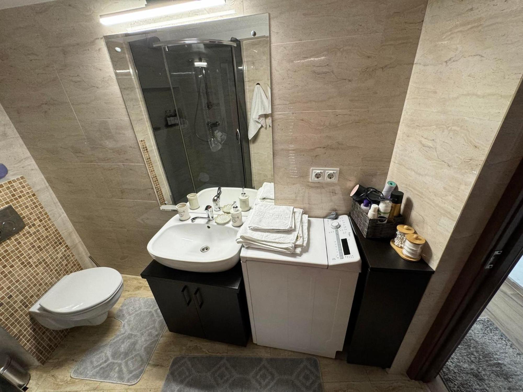 Pretty Luxury Apartament'S คลูจ-นาโปกา ภายนอก รูปภาพ