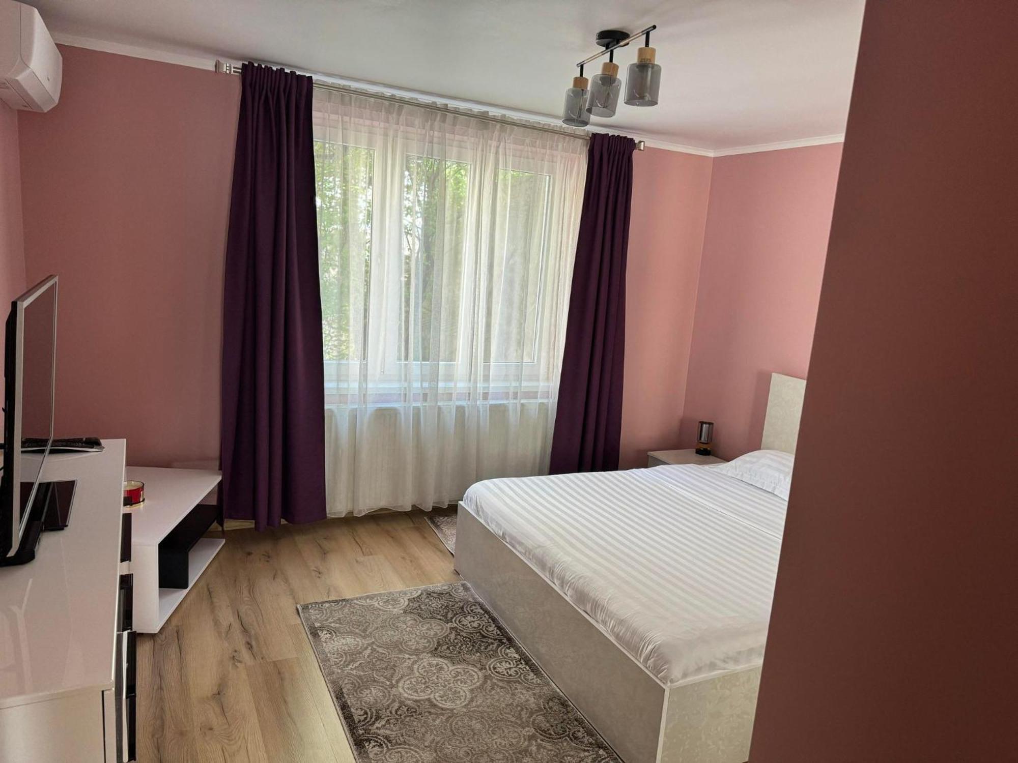 Pretty Luxury Apartament'S คลูจ-นาโปกา ภายนอก รูปภาพ
